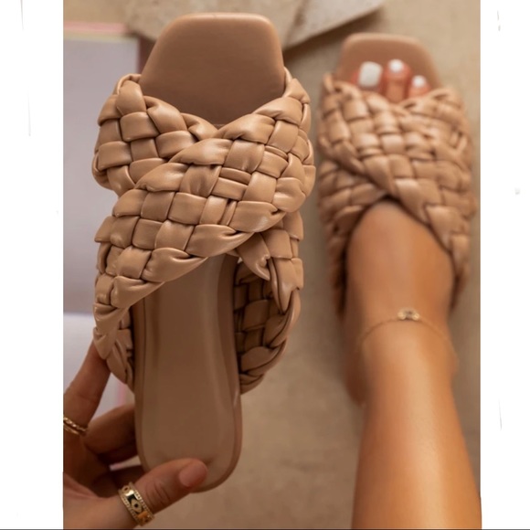 Braided cross over sandal Nude - Picture 5 of 7
